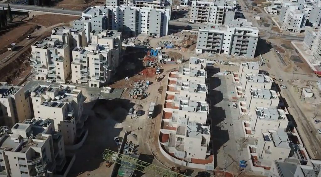 באמונה - כרמי גת
